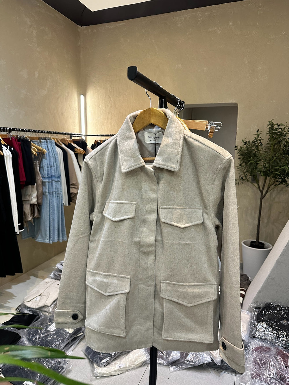 Abrigo Utility Wool Beige