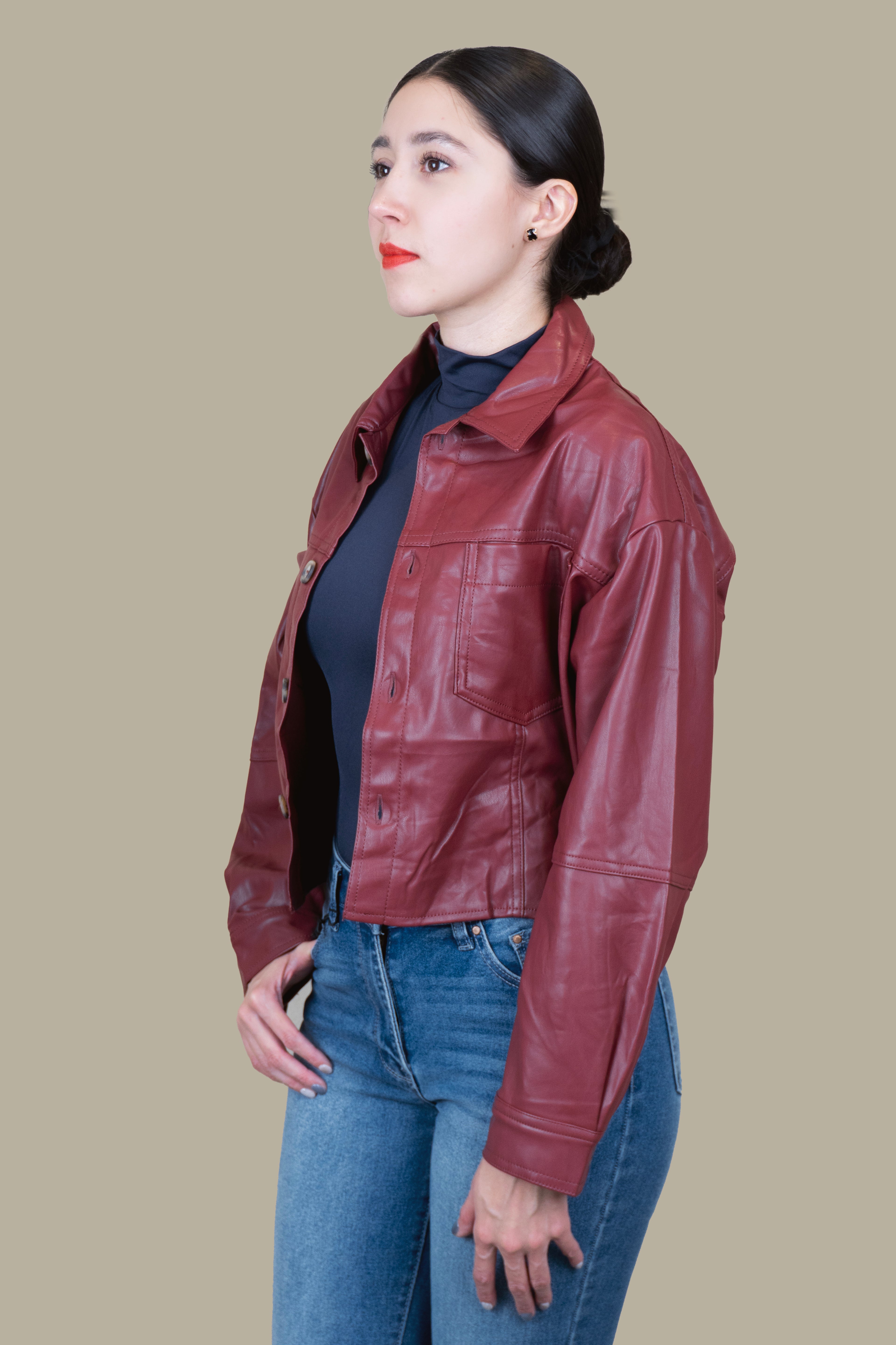 Chamarra Cropped Vinipiel Essential